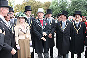 Oberbürgermeister und Stadträte in historischem Outfit (©Foto: MartiN Schmitz)
